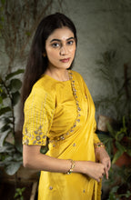 Load image into Gallery viewer, Tuscan Sun Saree