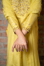 Load image into Gallery viewer, Tuscan Sun Scalloped Dupatta