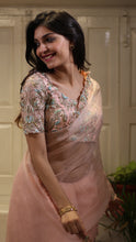 Load image into Gallery viewer, Rosebud Peony Saree
